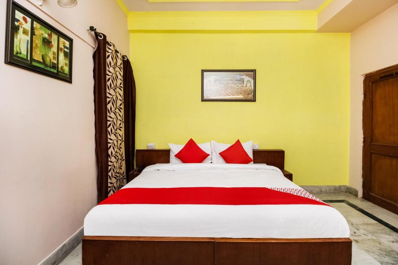 Oyo Hotel Apoorva Deluxe Jaipur Luaran gambar