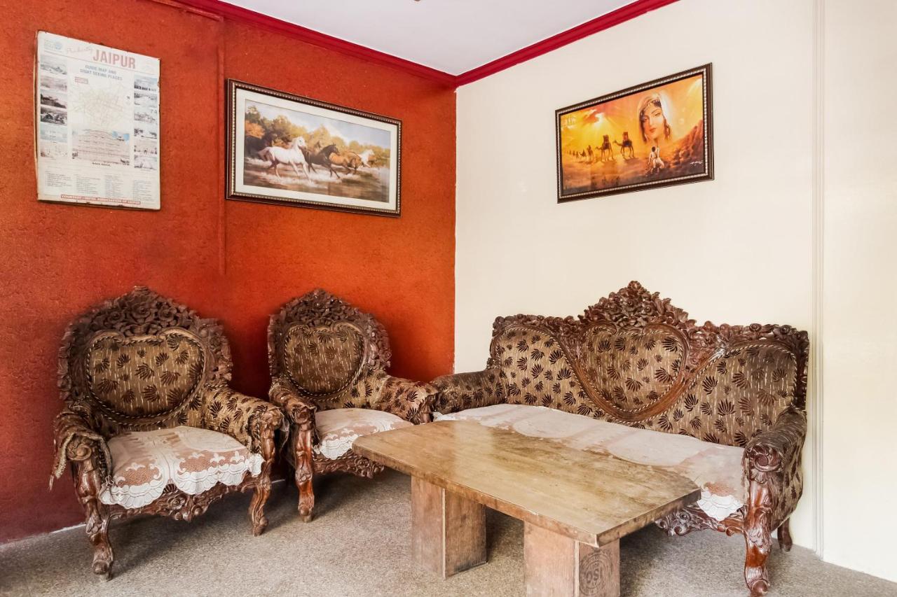 Oyo Hotel Apoorva Deluxe Jaipur Luaran gambar