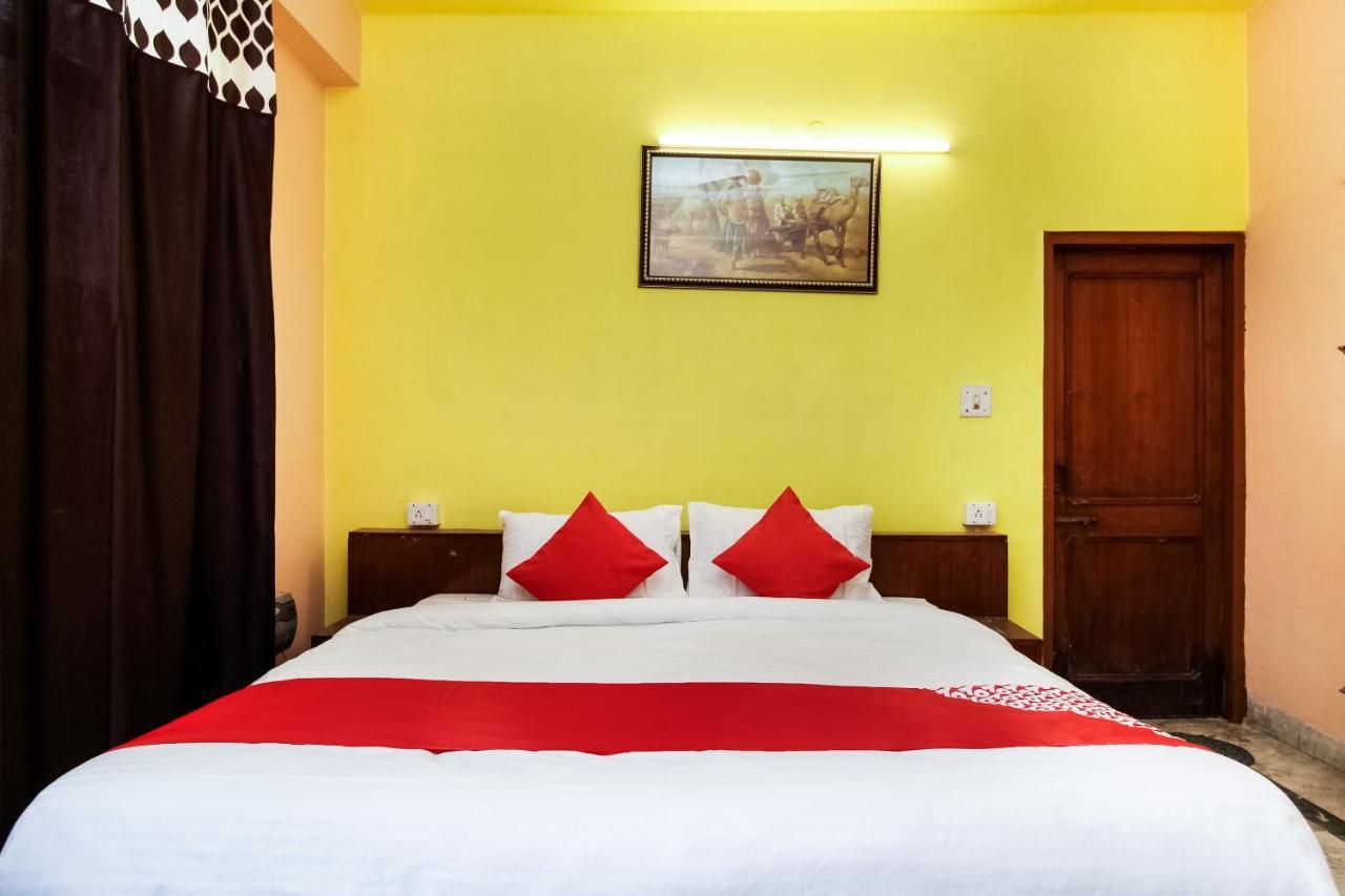 Oyo Hotel Apoorva Deluxe Jaipur Luaran gambar