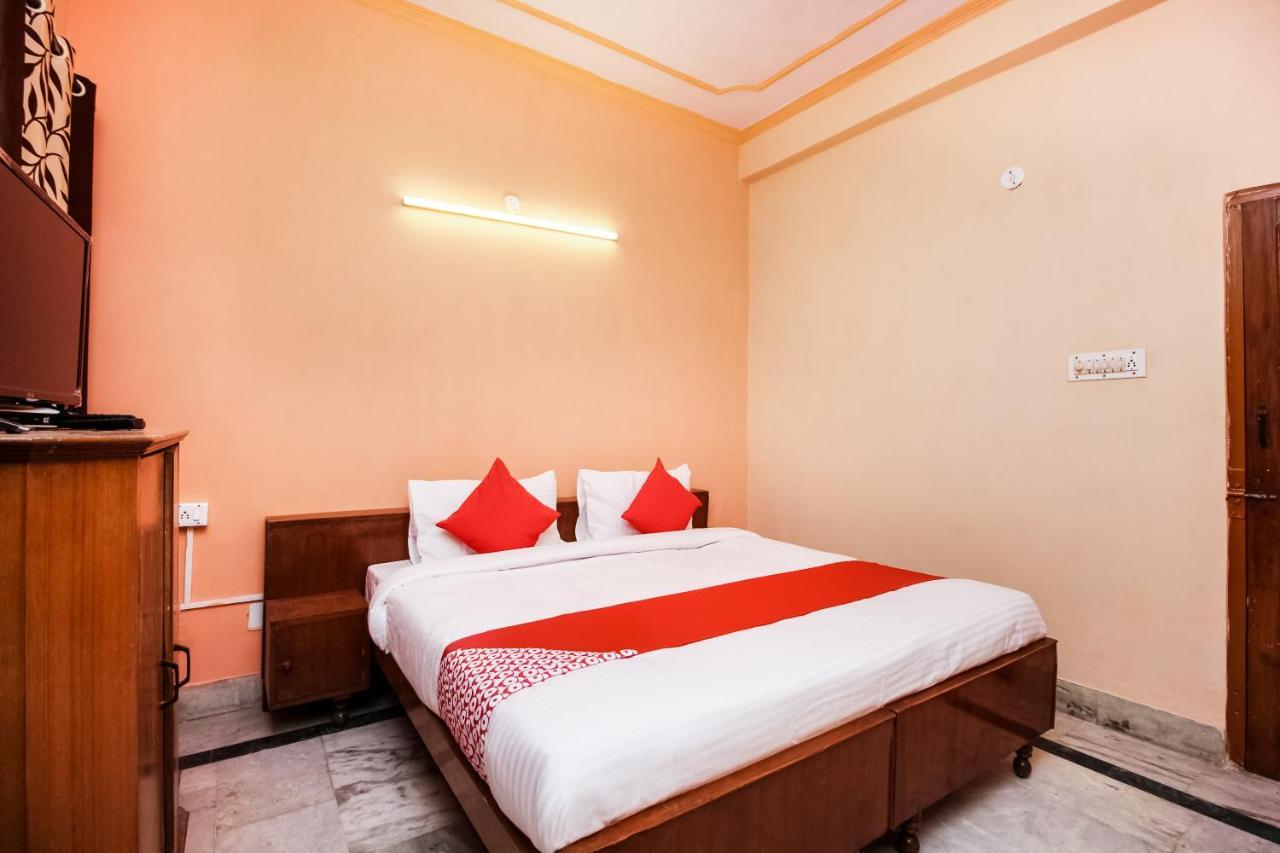 Oyo Hotel Apoorva Deluxe Jaipur Luaran gambar